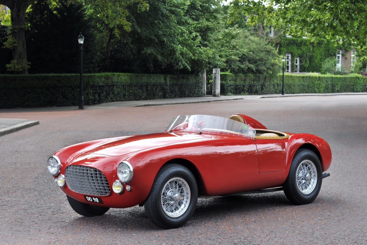 CONCOURS OF ELEGANCE CONFIRMS WORLD-BEATING CAR LINE-UP FOR 2015 EVENT