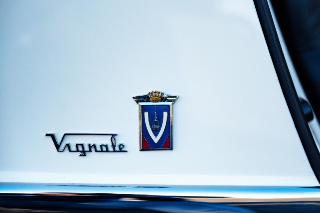 1959 Maserati 3500 GT Spyder Vignale Car Logo